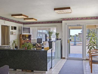 Travelodge By Wyndham אוזונה מראה פנימי תמונה